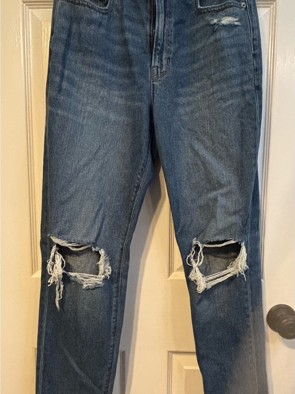 American Eagle Outfitters Women's Distressed Boyfriend Jeans - Medium Blue